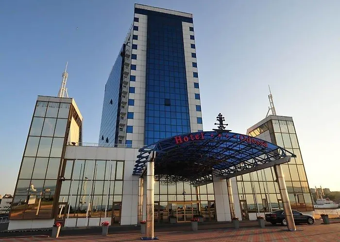 Готель Odessa Hotel 4*