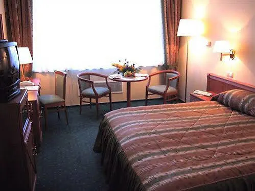 Odessa Hotel Hotel 4*